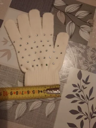 Set cappellino, guanti e sciarpa bimba