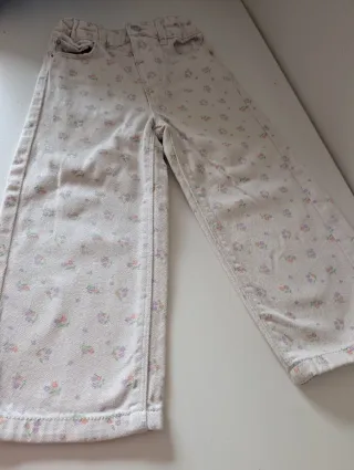 Pantalón campana niña estampado floral