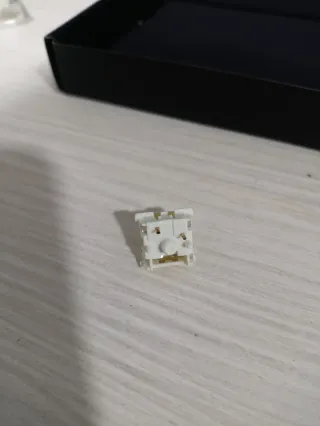 44 Interruptores Mecánicos Amarillos