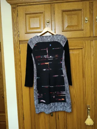 Vestido DIVAS negro multicolor