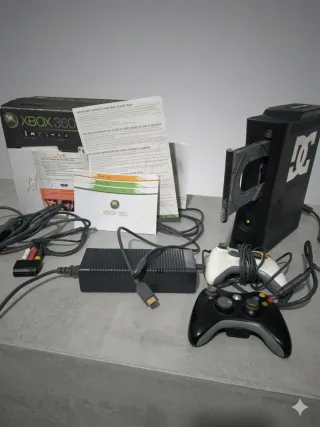 Xbox 360 Elite Negra + Accesorios