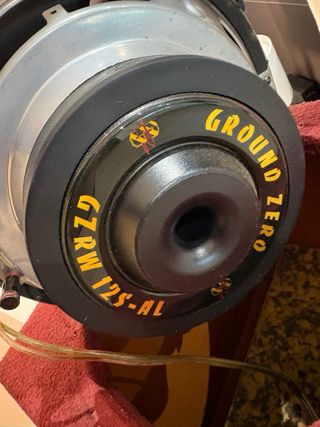 Subwoofer GROUND ZERO y Amplificador Pioneer