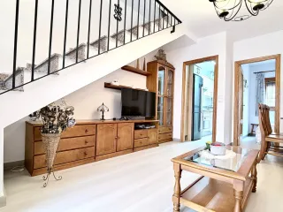 Mueble salón vitrina madera maciza