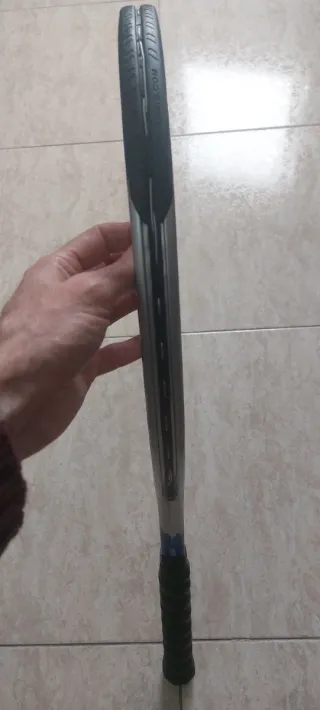 Raqueta de tenis Wilson Impact Titanium