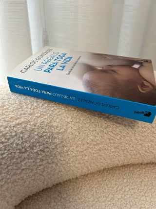 Pack Lactancia: 2 Sujetadores + Camiseta + Libro