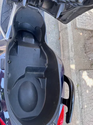 Yamaha XMAX 125 Scooter Negro/Plata