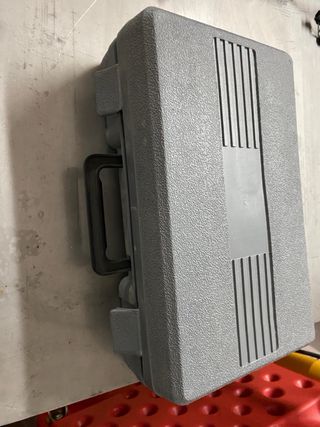 Remachadora Neumática Mannesmann + Maletín