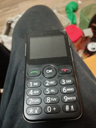 Móvil Alcatel Negro