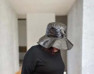 Cappello pioggia vinile ZARA nero M