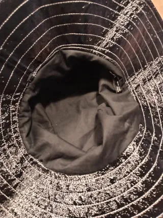 Cappello pioggia vinile ZARA nero M