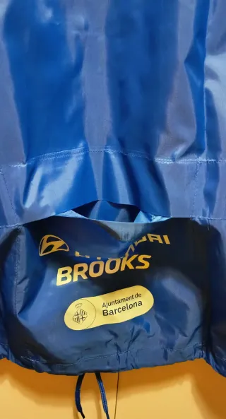 Cortavientos Brooks Hyundai Mitja Marató Barcelona