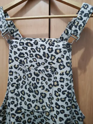 Vestido peto corto estampado leopardo
