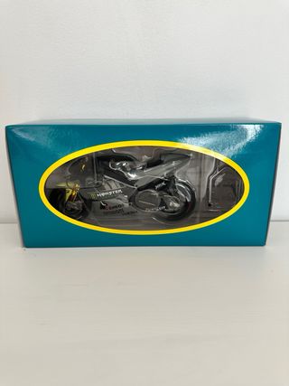 Yamaha YZR-M1 Rossi 2013 Test