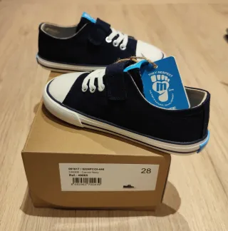 Zapatillas Mustang niño talla 28