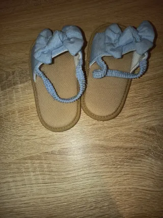 Sandalias niña sin usar Talla 20
