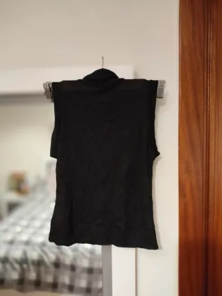 Top negro brillante T. XS