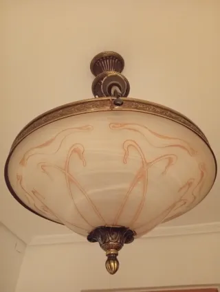 Lámpara de techo colgante de cristal y metal