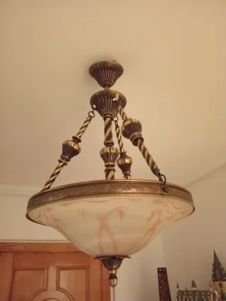 Lámpara de techo colgante de cristal y metal