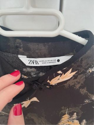 Vestido corto estampado Zara