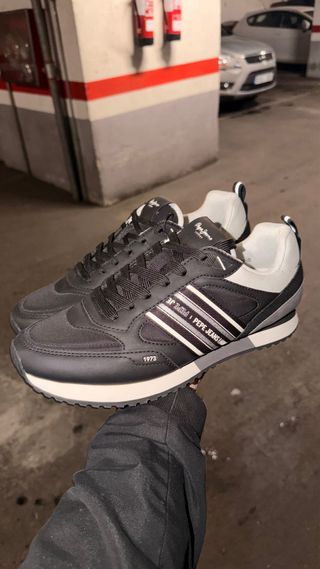 Zapatillas Pepe Jeans Negras y Blancas