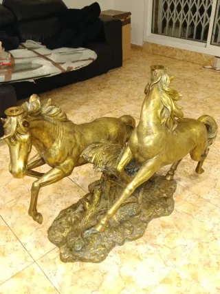 Mesa Bronce 2 Caballos