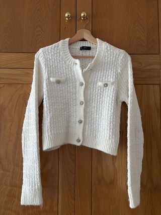 Chaqueta blanca estilo Chanel Mango MNG – Talla S