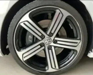 TAPABUJES CENTRO RUEDA LLANTA VOLKSWAGEN 5G0601171