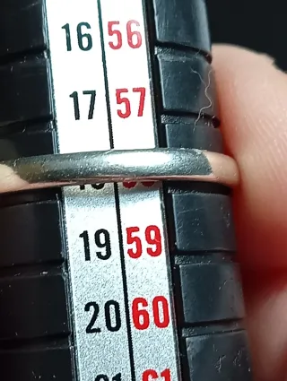 Anillo Plata Ley rubí facetado