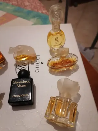 Lotto#1  7 miniature profumi mignon vintage