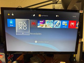 PS4 Pro 1TB + 2 mandos