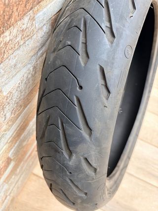 Neumático Michelin Road 5