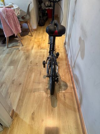 Bicicleta plegable 20 gris llantas asiento nuevo