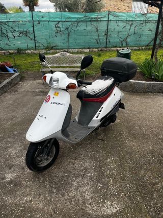 Honda Vision 75