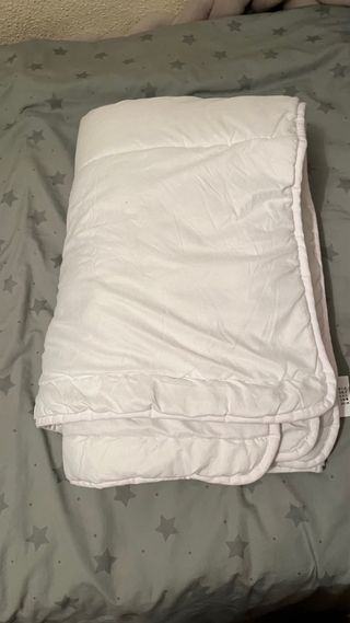 Edredón, funda y bajera para cuna deZara Home Kids