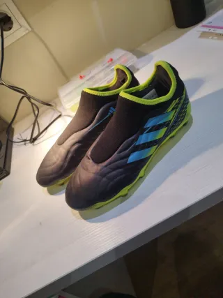 Botas de fútbol Adidas Talla 37 1/3