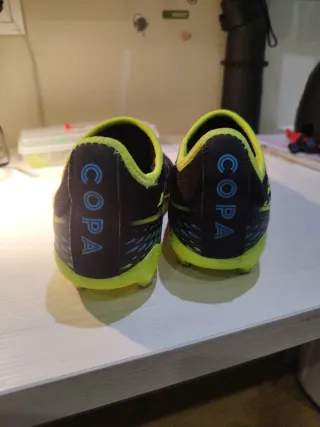 Botas de fútbol Adidas Talla 37 1/3