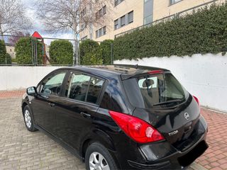 Nissan Tiida 2009