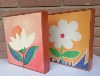 Pintura de flor sobre madera