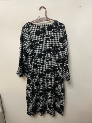 Vestido a cuadros blanco y negro