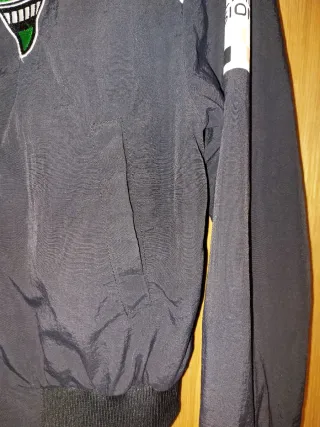 Cazadora Bershka Negra