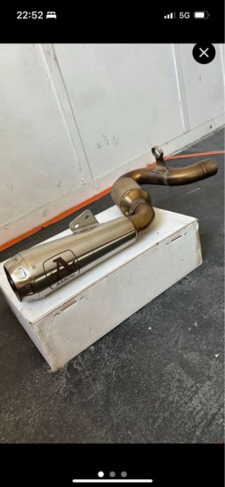 Escape Arrow Pro Race BMW F900R