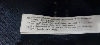 Top Zara con lana,Bordados Talla M.