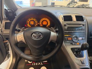 Toyota Auris Automatico