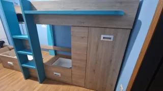 Cama alta infantil con armario y cajones