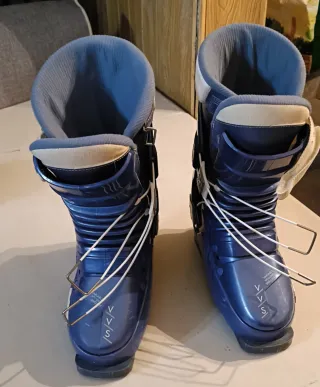 Botas de esquí azules