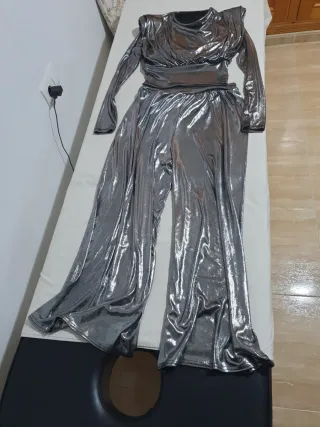 Conjunto Blusa y Pantalón Plateado