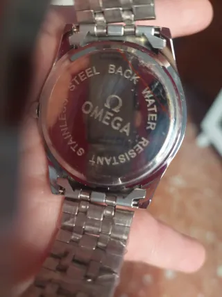 NUEVO A ESTRENAR.  COLECCIÓN. Reloj.
