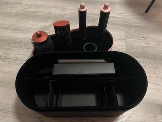 Dyson Airwrap. Poco Uso. Con cofre y accesorios.