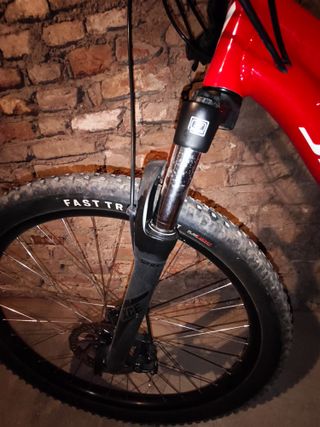 Bicicletta Specialized MTB Rossa