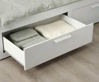 Diván Cama Brimnes Blanco. Dos colchones incluidos